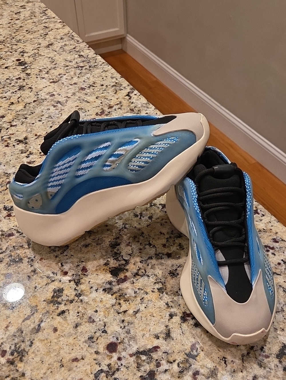 Adidas Yeezy 700 V3 Azareth.  Size 5 Kids.